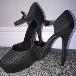 New Look Black Textured Heels